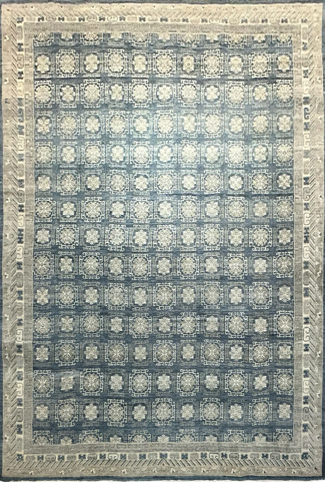 Main rug