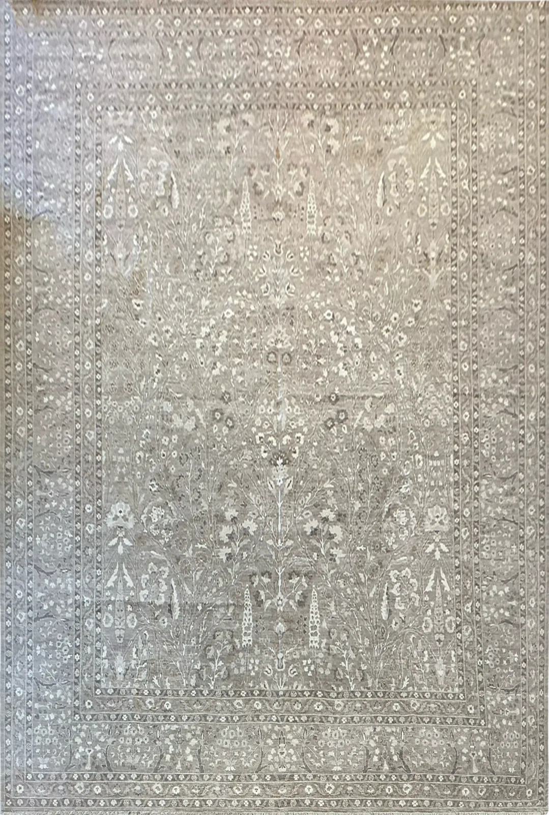Main rug