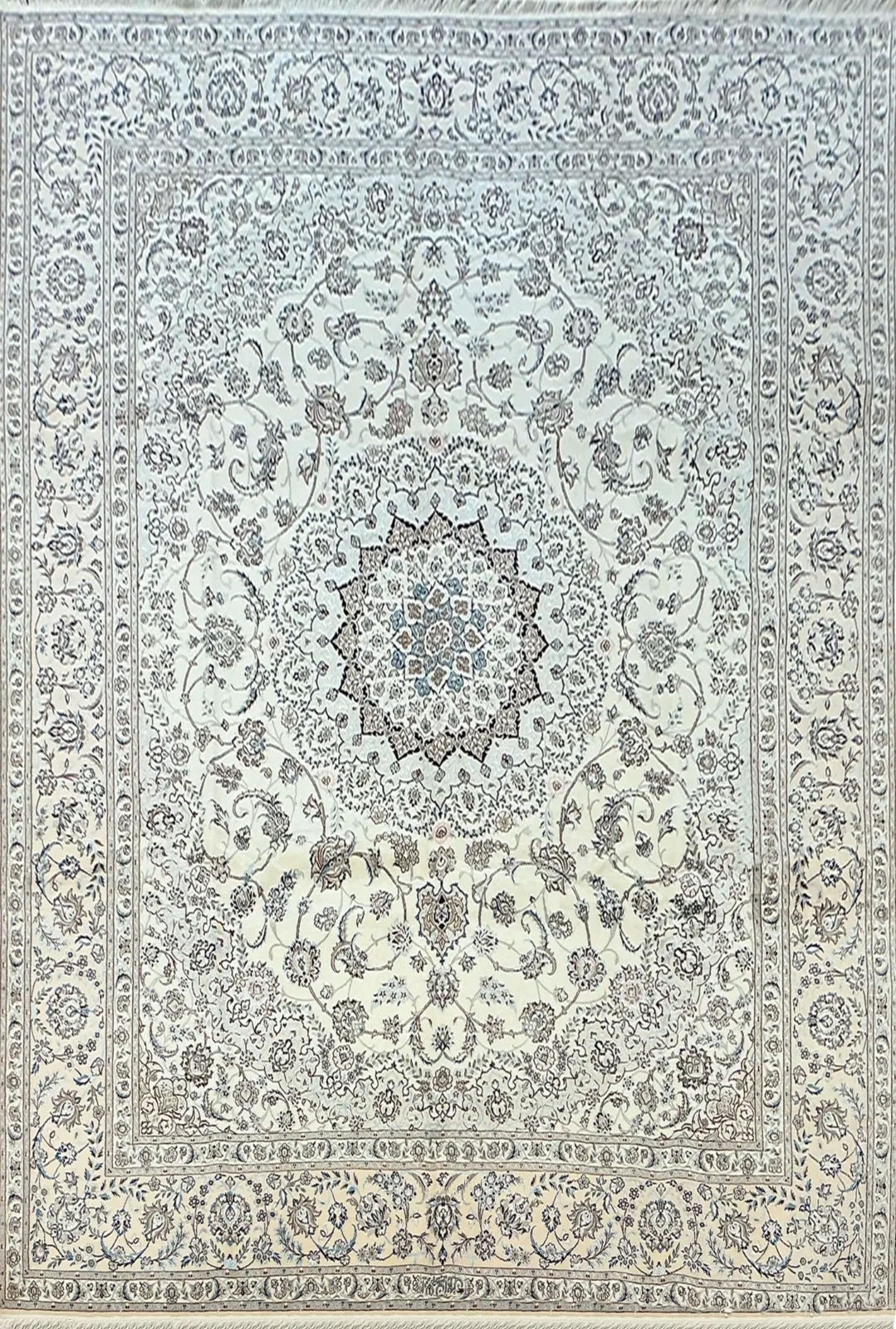 Main rug