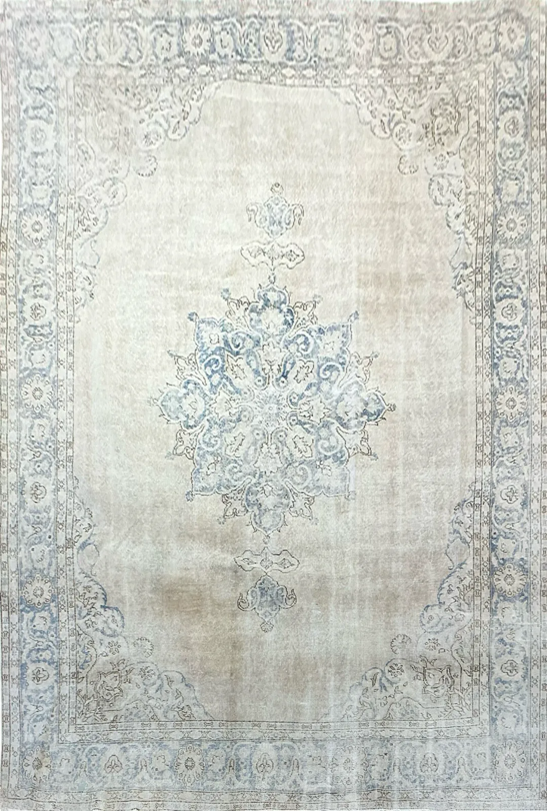 Main rug