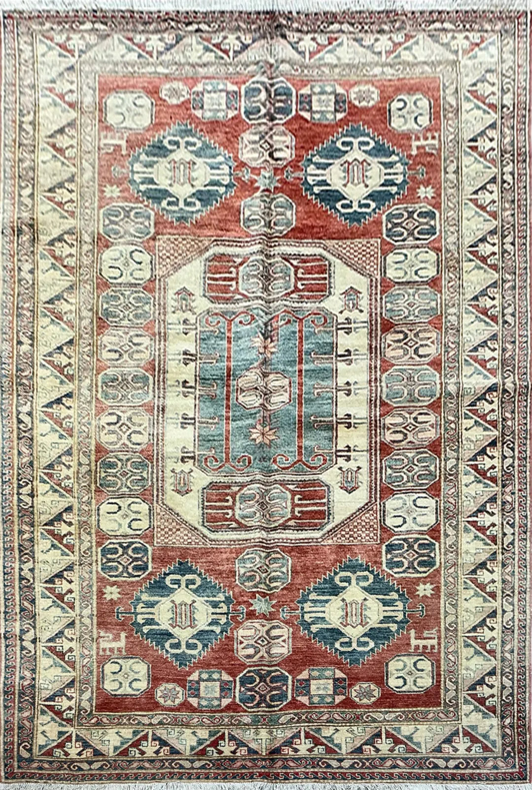Main rug