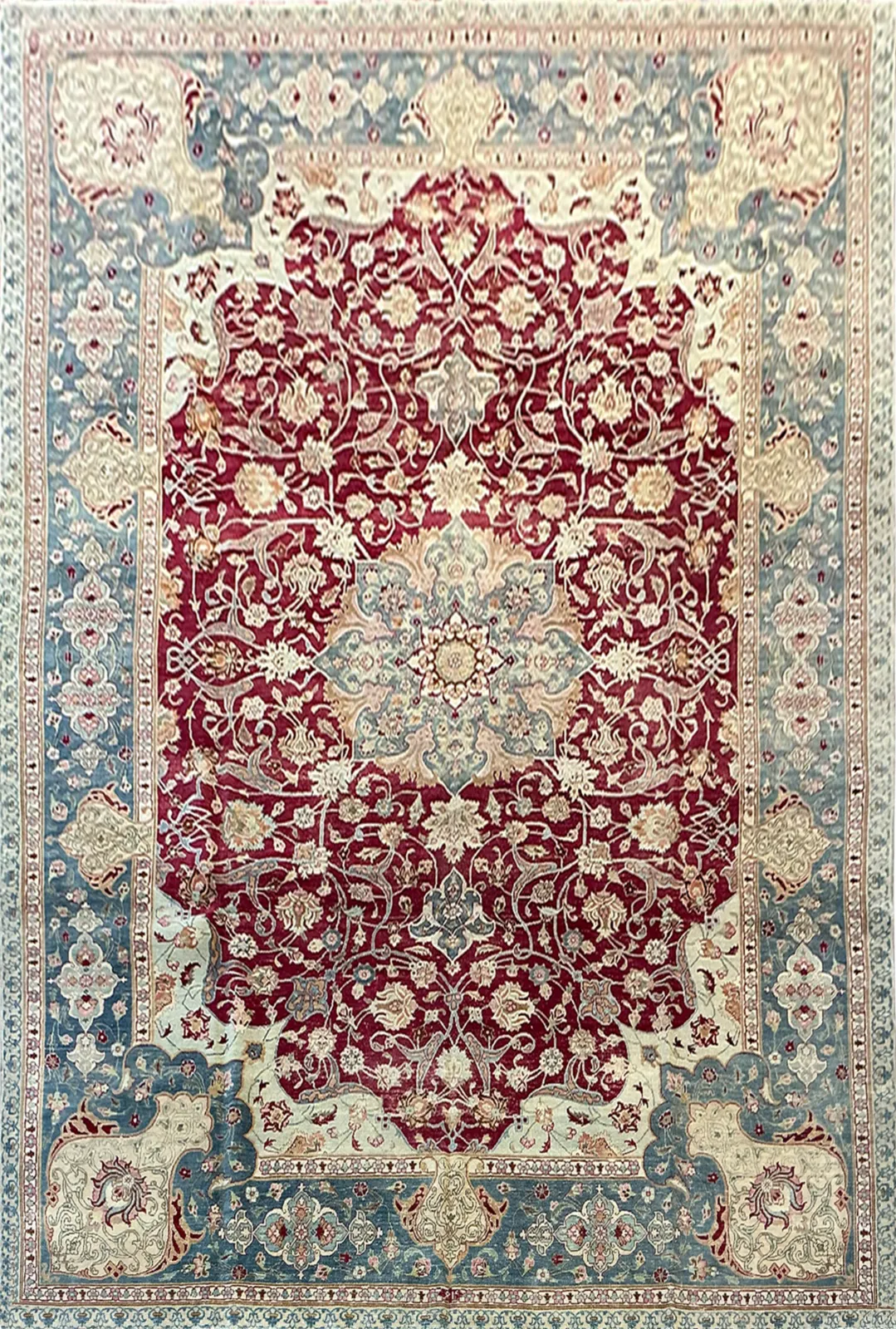 Main rug