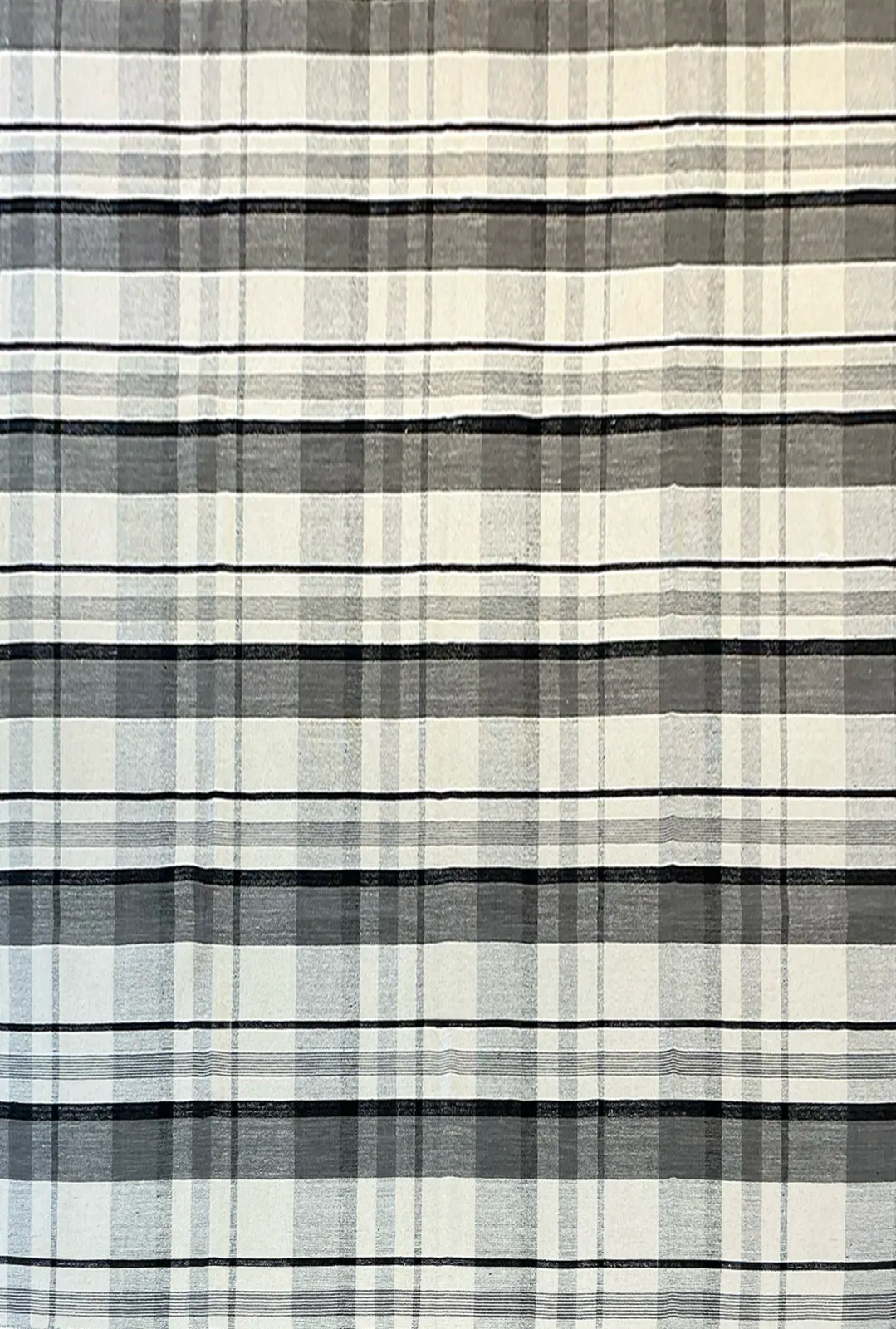 Main rug