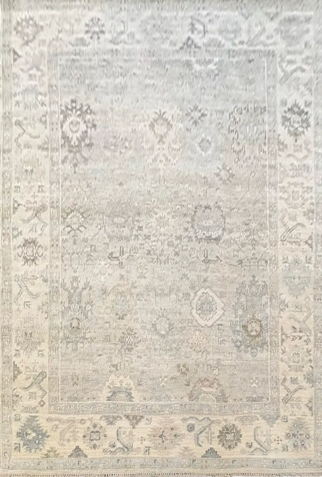 Main rug