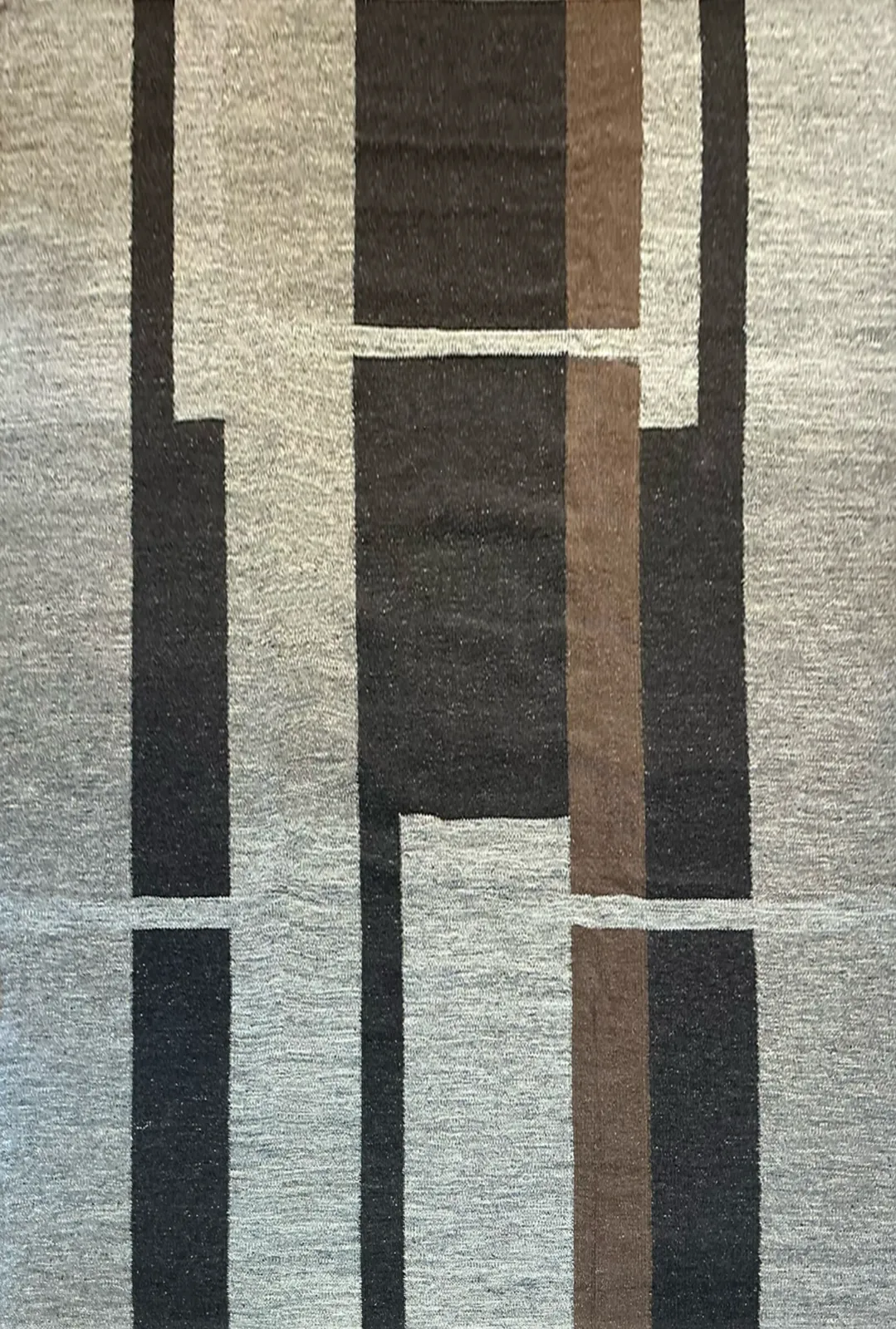 Main rug