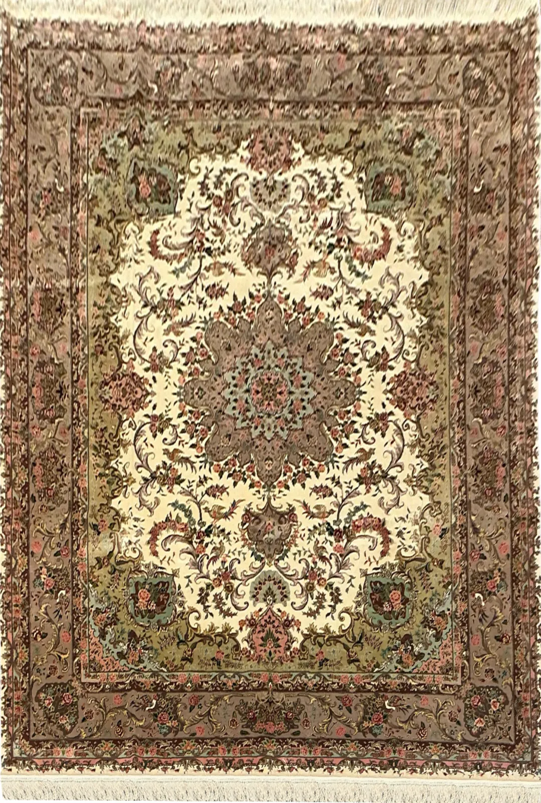 Main rug