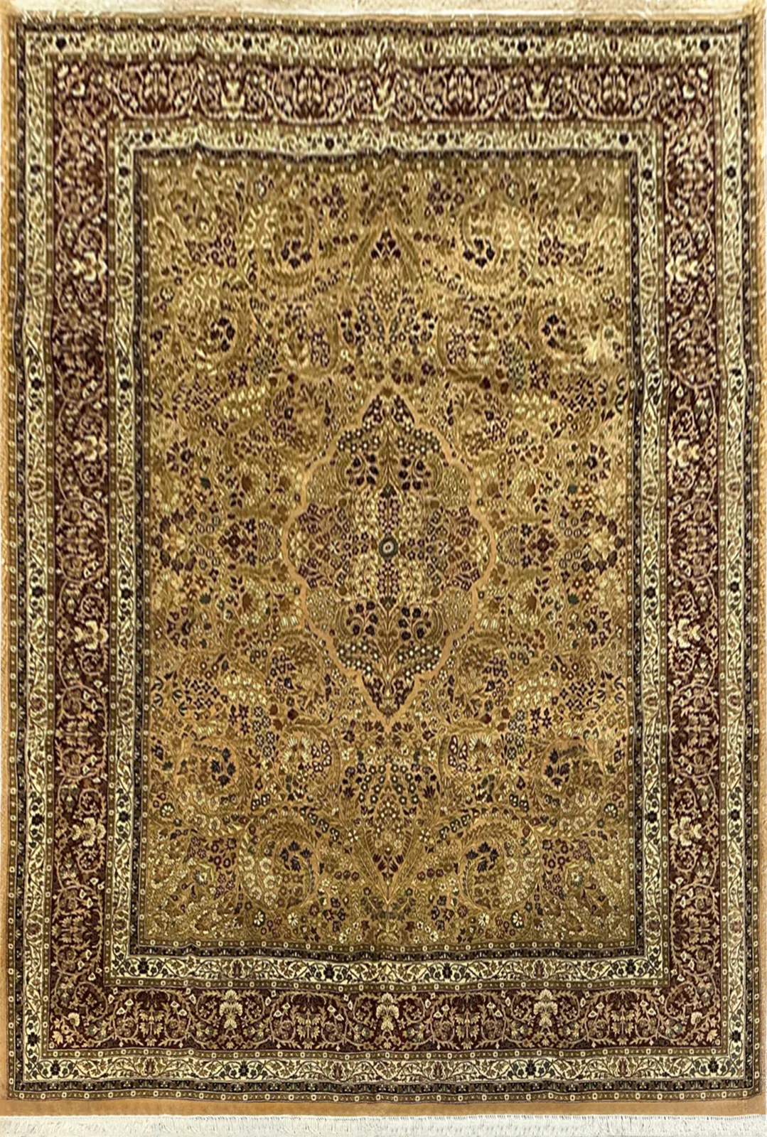 Main rug