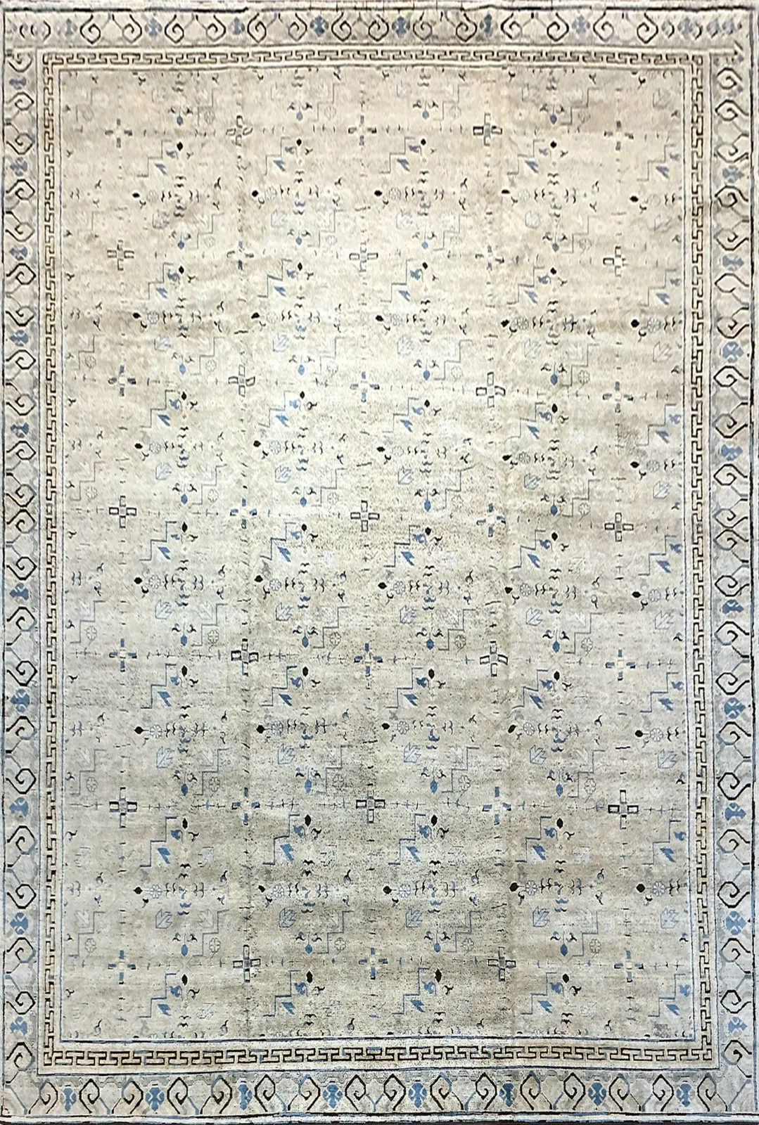 Main rug
