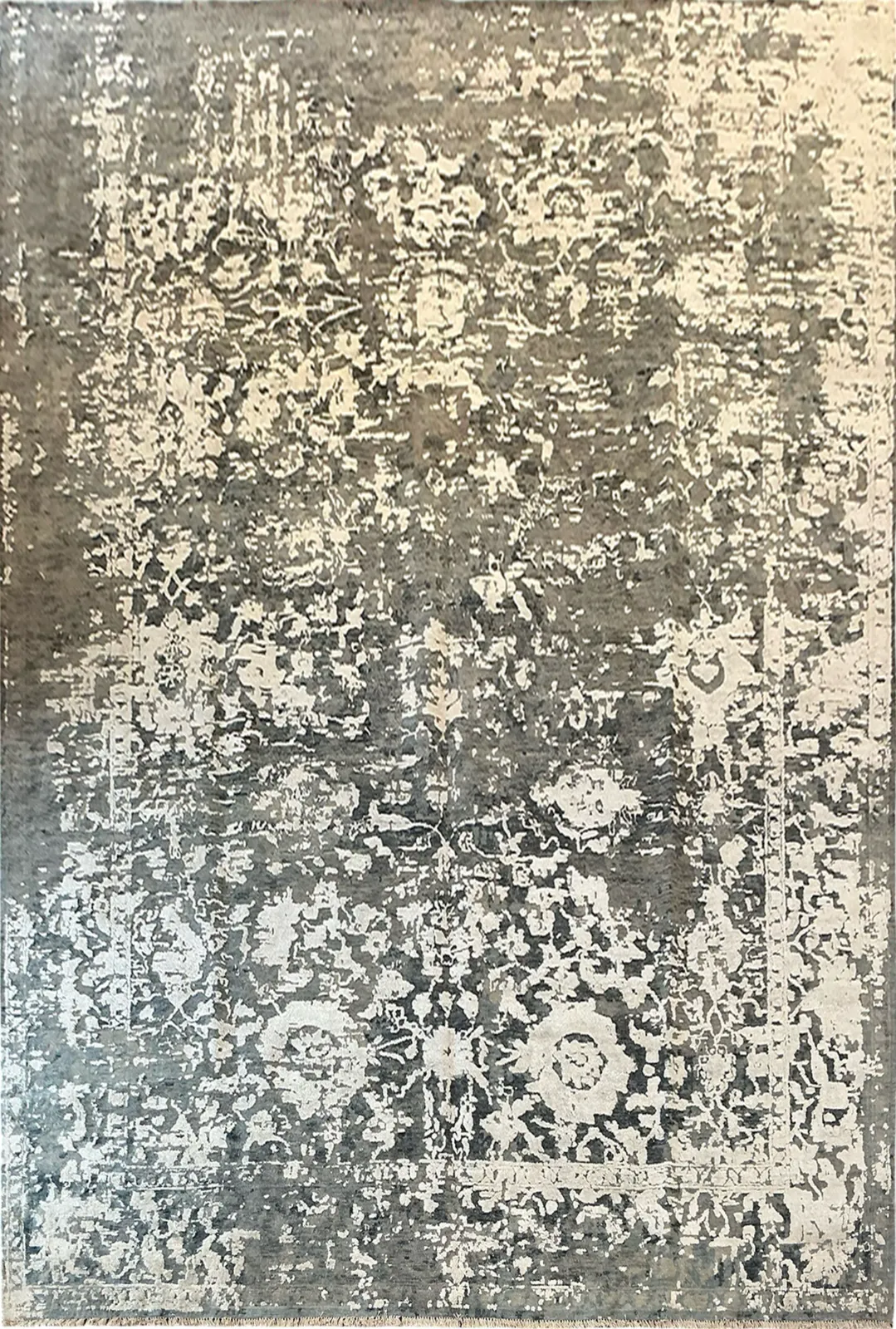 Main rug