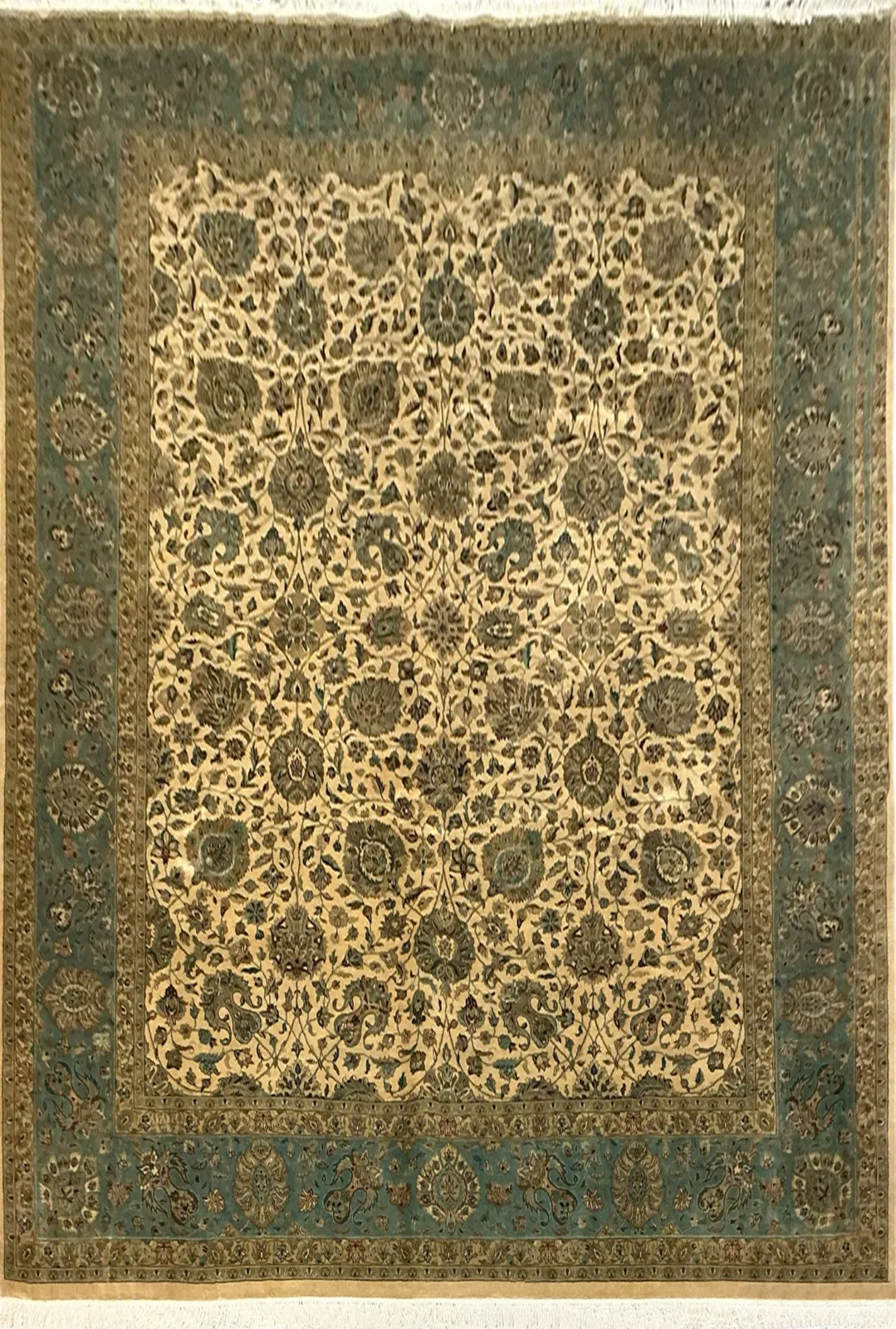 Main rug