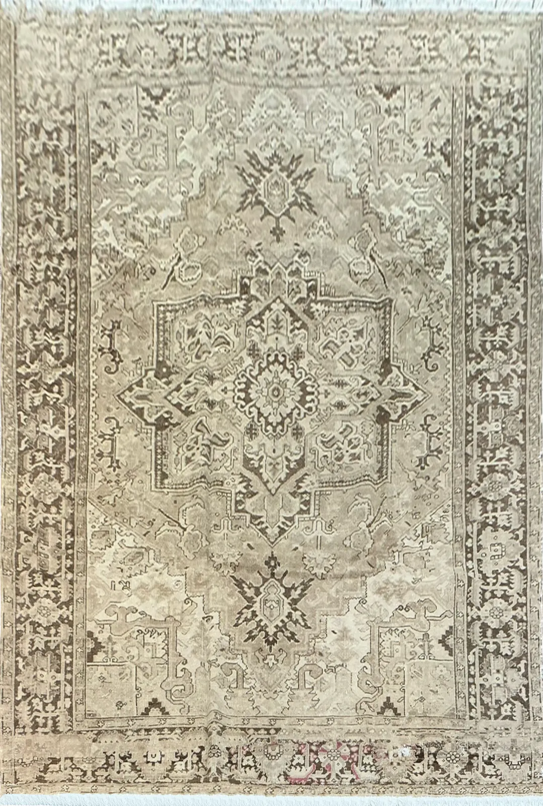 Main rug