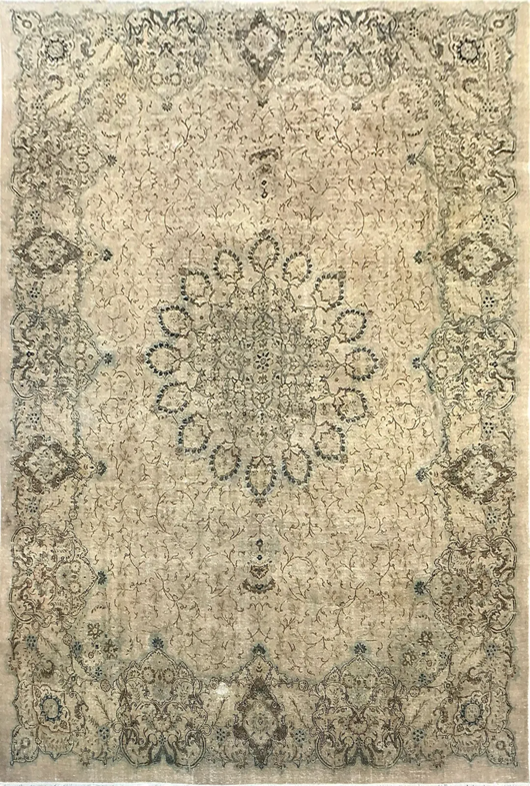 Main rug