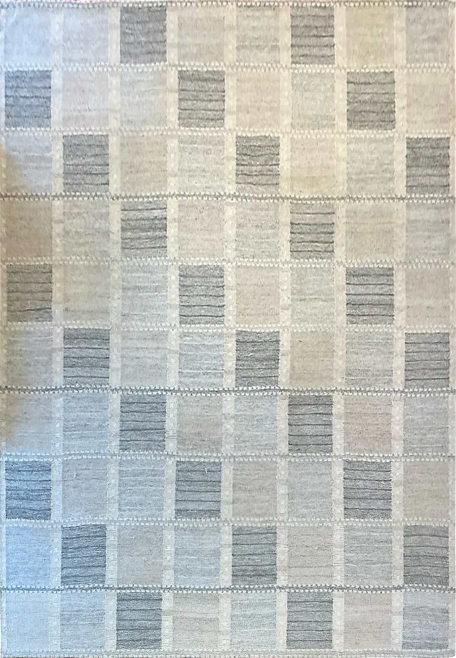 Main rug