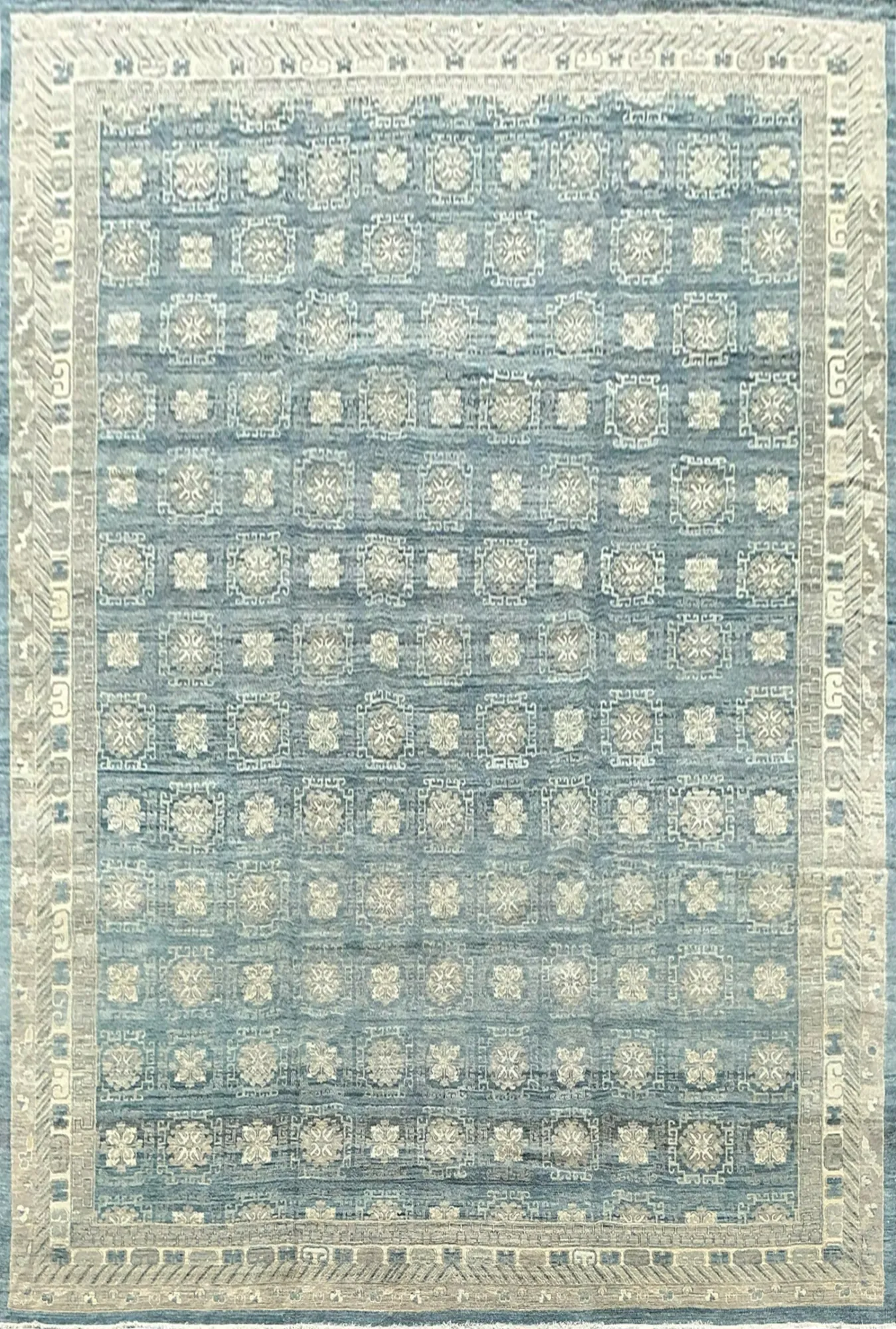 Main rug