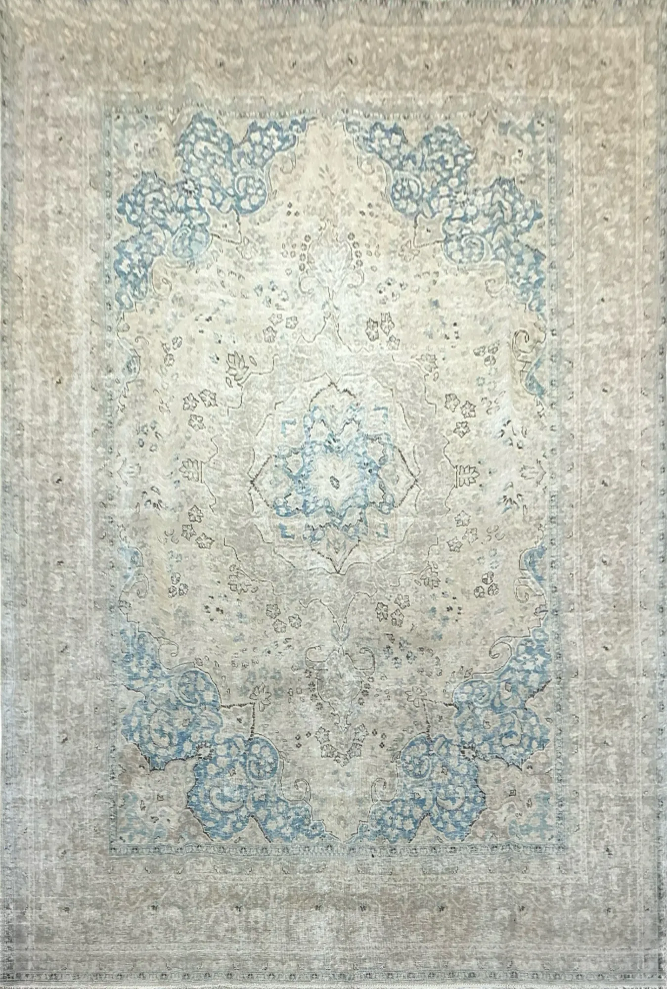 Main rug