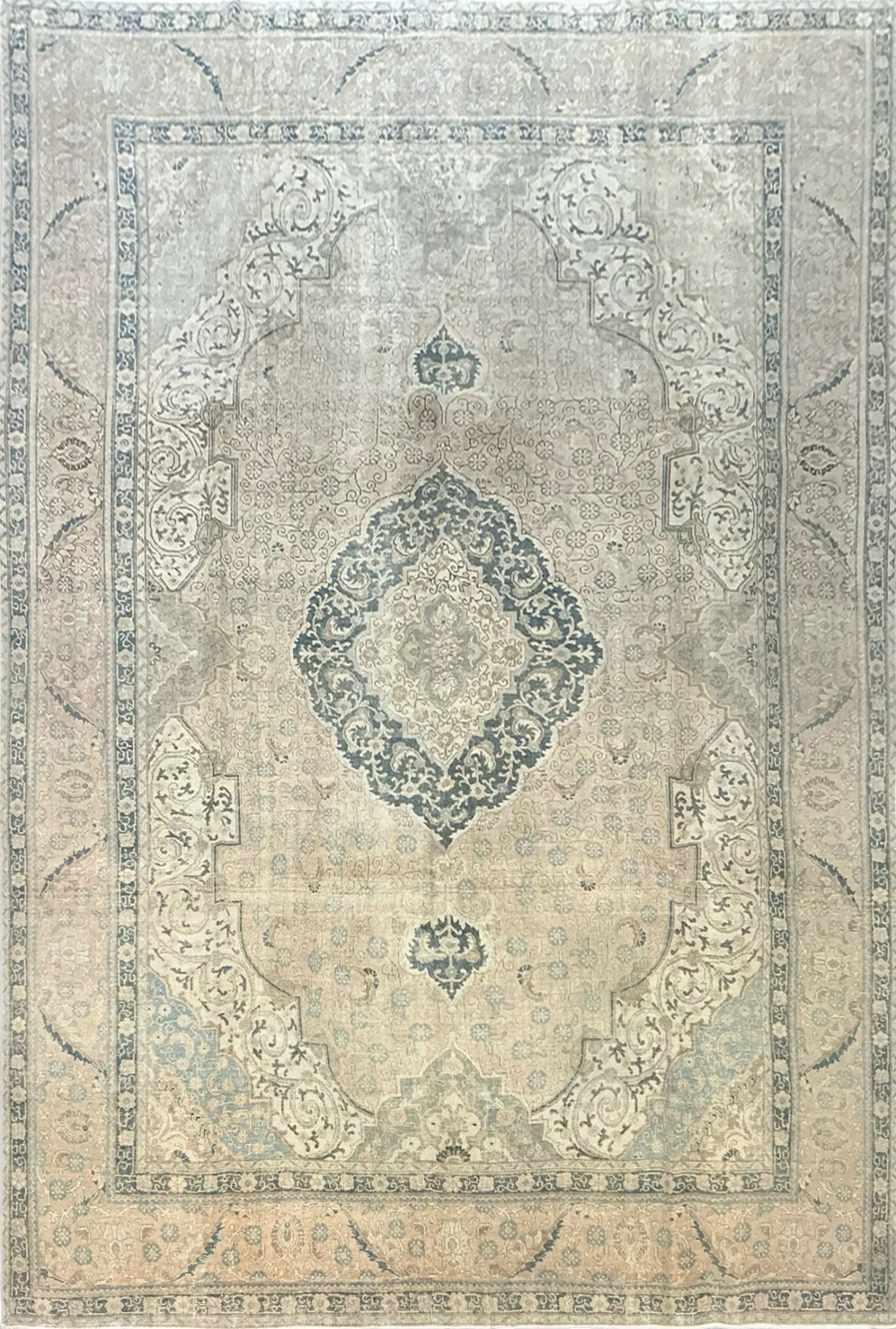 Main rug