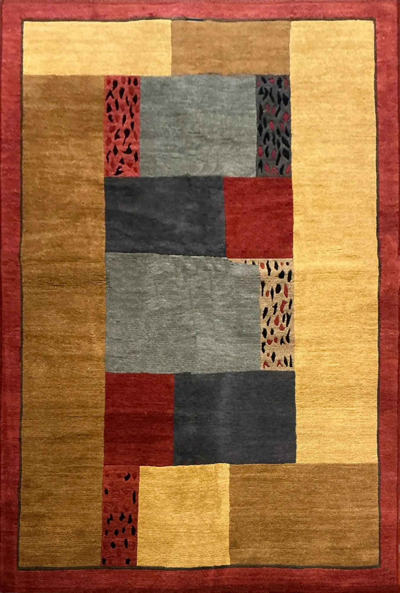 Main rug