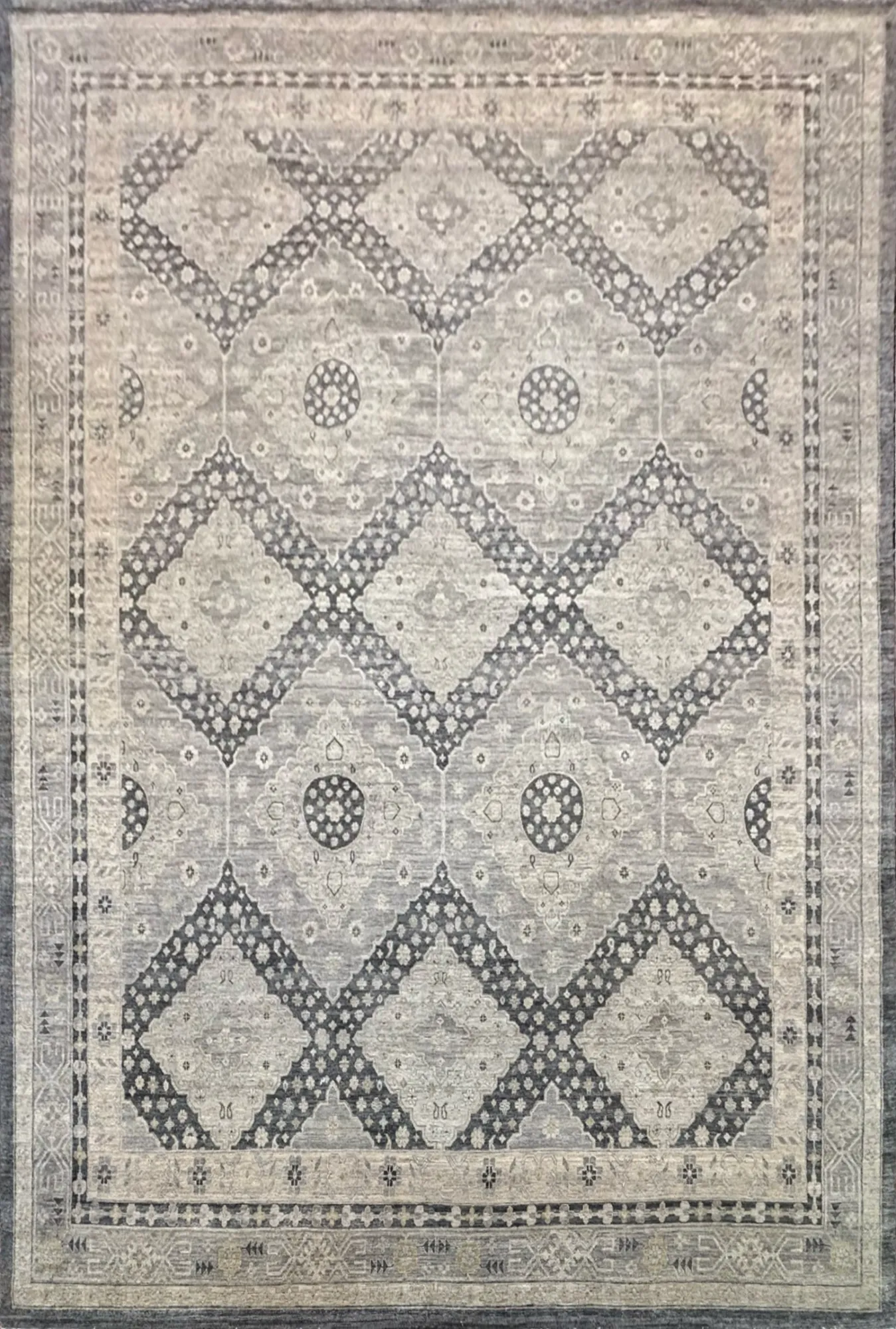 Main rug