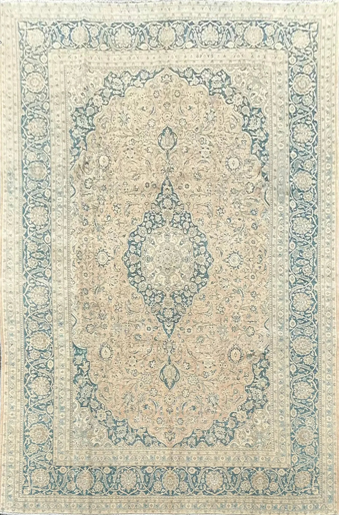 Main rug