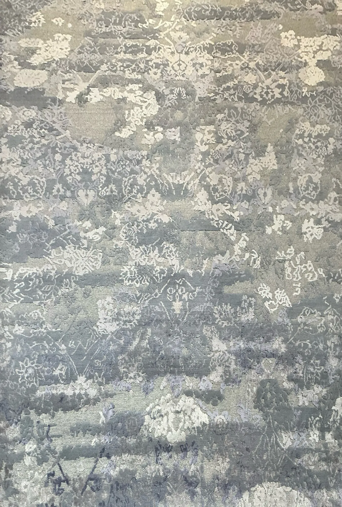 Main rug