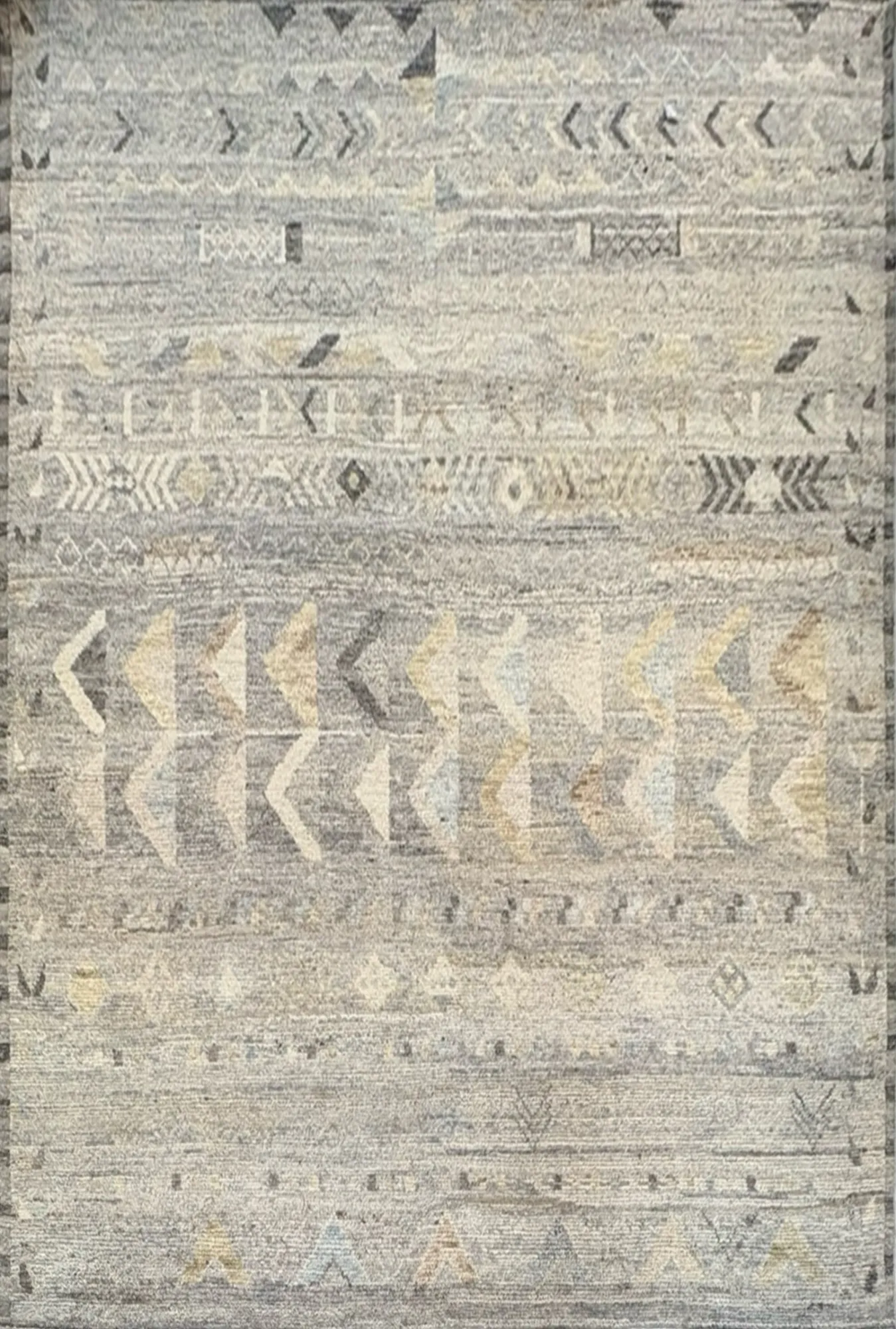 Main rug