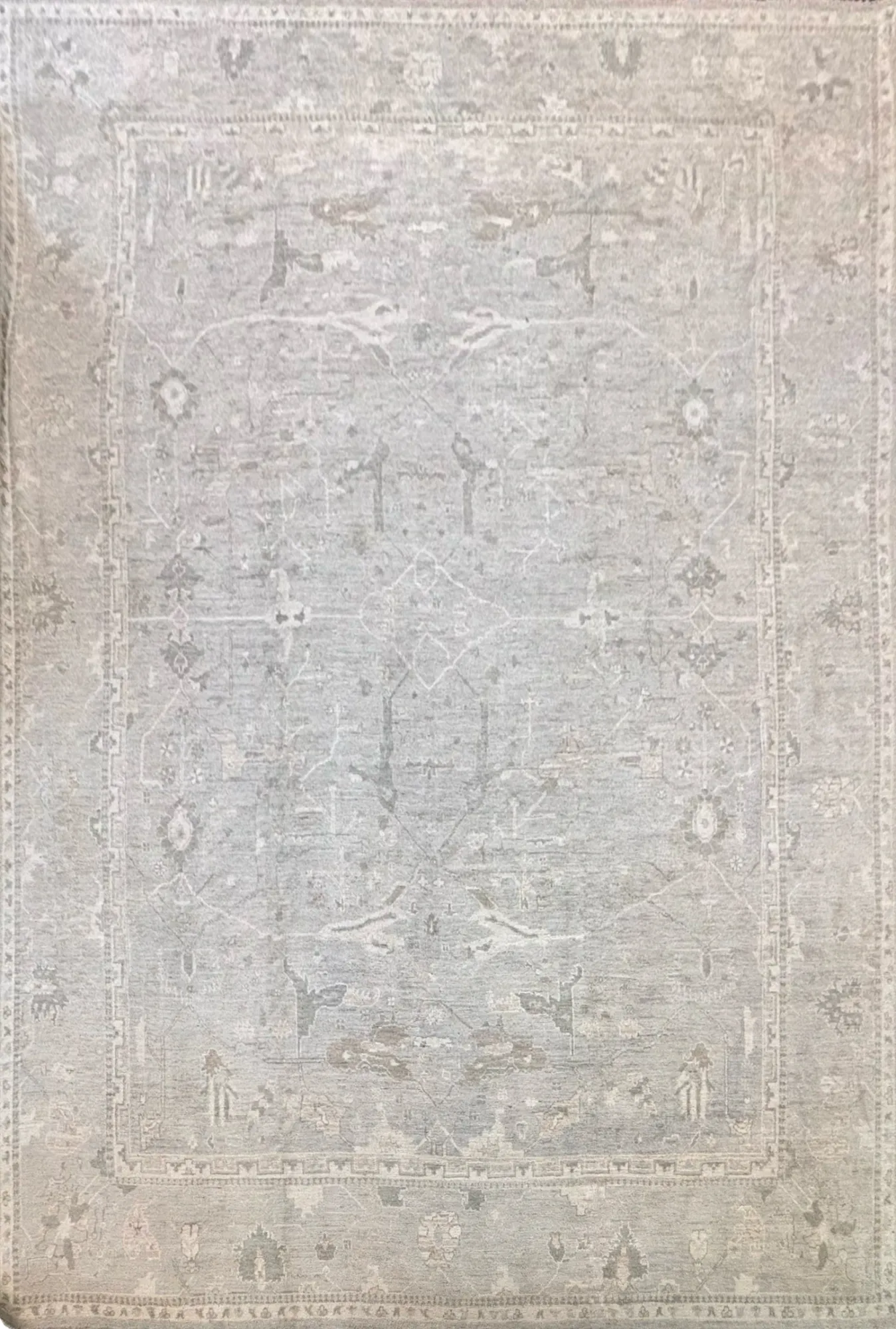 Main rug