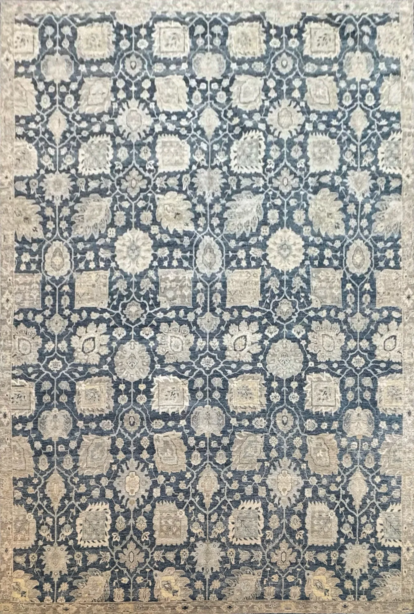 Main rug