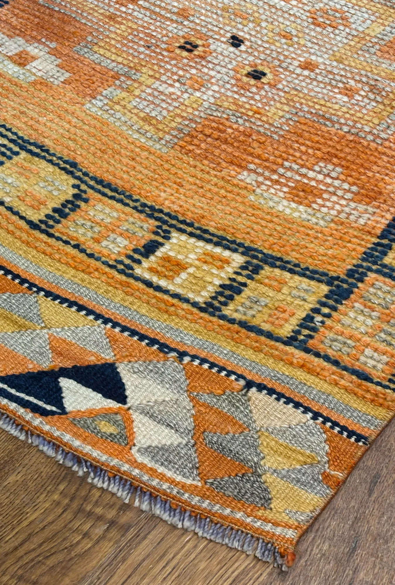 2'7 x 9 Runner Hand-Knotted Oriental Rug #RN72 - Palace Oriental Rugs - Detail Angle