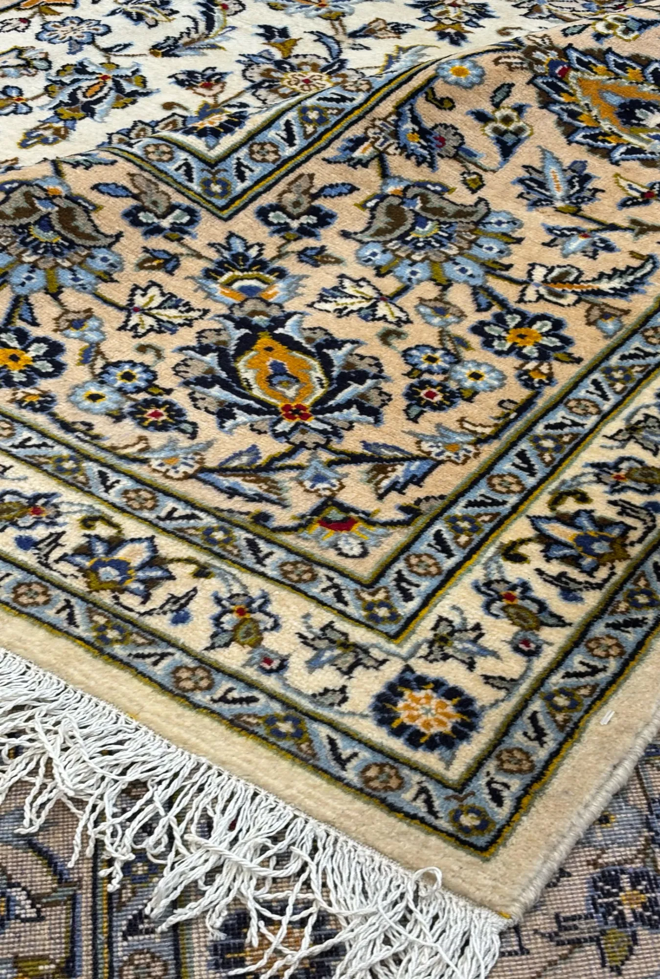 9'11 x 13'7 Traditional Hand-Knotted Oriental Rug #TR426 - Palace Oriental Rugs - Detail Angle