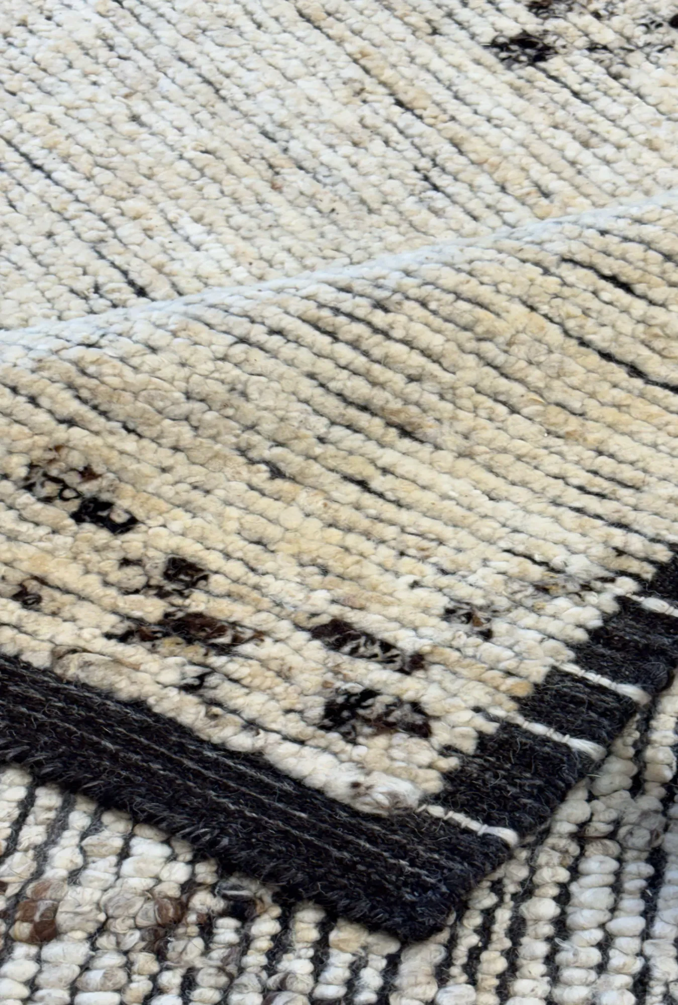 9 x 12 Moroccan Hand-Knotted Oriental Rug #MO158 - Palace Oriental Rugs - Detail Angle