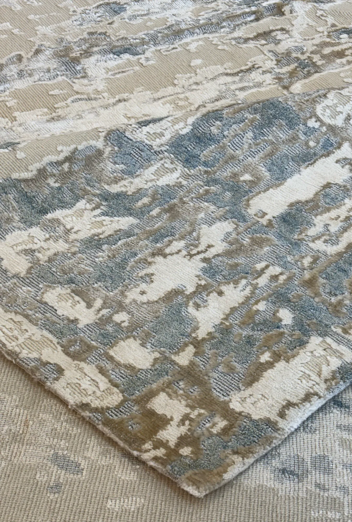 12 x 15 Contemporary Hand-Knotted Oriental Rug #CO239 - Palace Oriental Rugs - Detail Angle